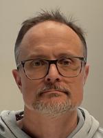 Head shot of Stefan